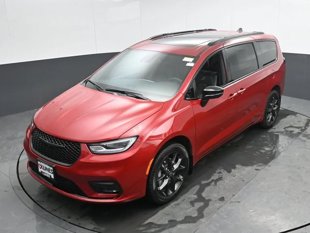 Nuevos CHRYSLER PACIFICA à Estados chez autogozo