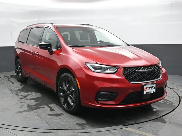 Nuevos CHRYSLER PACIFICA à Estados chez autogozo