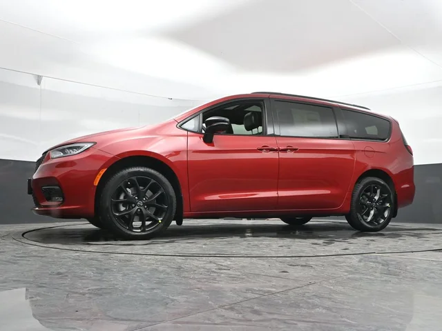 Nuevos CHRYSLER PACIFICA à Estados chez autogozo