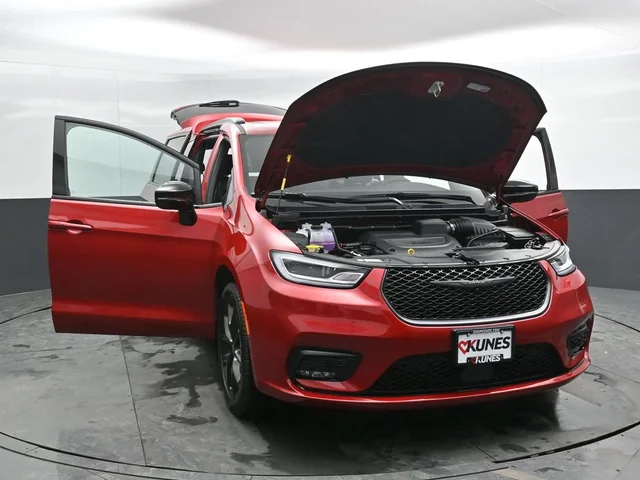 Nuevos CHRYSLER PACIFICA à Estados chez autogozo