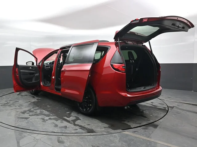 Nuevos CHRYSLER PACIFICA à Estados chez autogozo