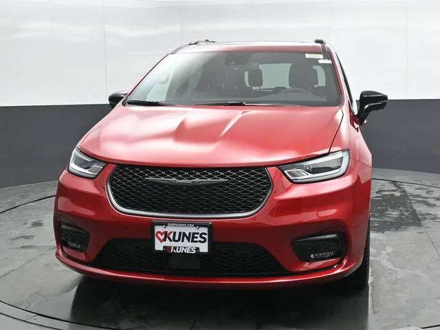 Nuevos CHRYSLER PACIFICA à Estados chez autogozo