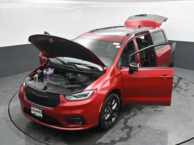 Nuevos CHRYSLER PACIFICA à Estados chez autogozo