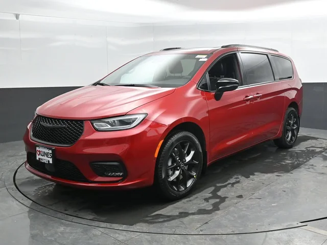 Nuevos CHRYSLER PACIFICA à Estados chez autogozo