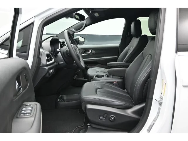 Nuevos CHRYSLER PACIFICA à Estados chez autogozo