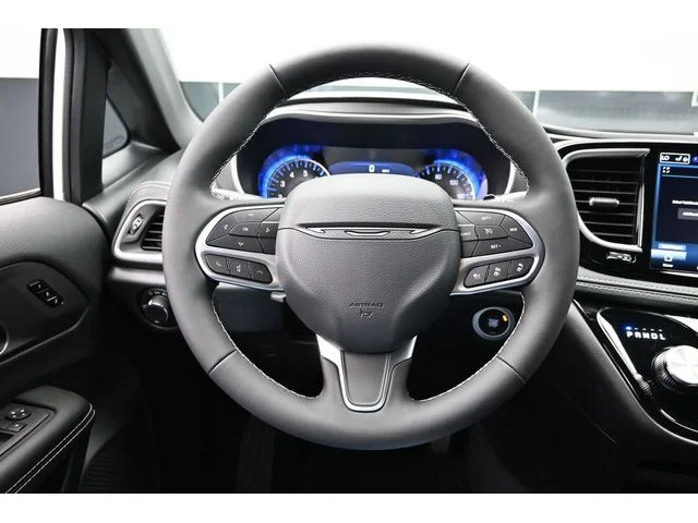 Nuevos CHRYSLER PACIFICA à Estados chez autogozo