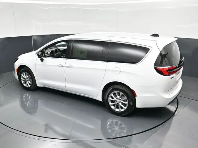 Nuevos CHRYSLER PACIFICA à Estados chez autogozo