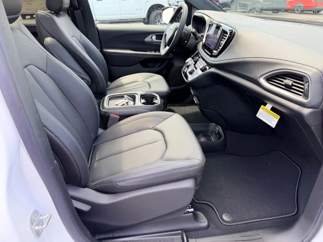 Nuevos CHRYSLER PACIFICA à Estados chez autogozo