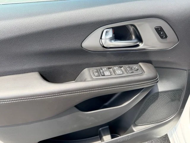 Nuevos CHRYSLER PACIFICA à Estados chez autogozo