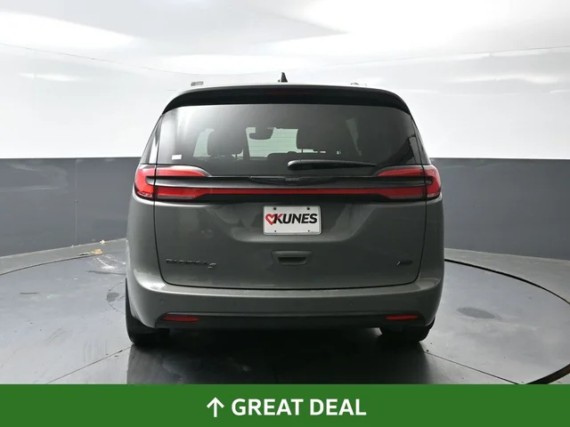 SEMINUEVOS CHRYSLER Pacifica a Estados en autogozo