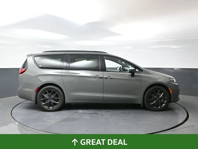 SEMINUEVOS CHRYSLER Pacifica a Estados en autogozo