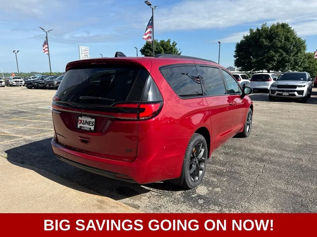 Nuevos CHRYSLER PACIFICA à Estados chez autogozo