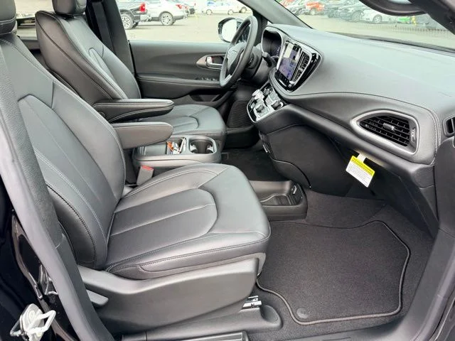 Nuevos CHRYSLER PACIFICA à Estados chez autogozo