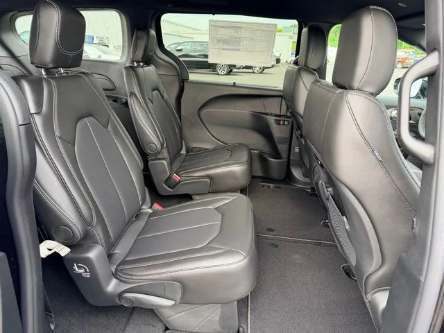 Nuevos CHRYSLER PACIFICA à Estados chez autogozo