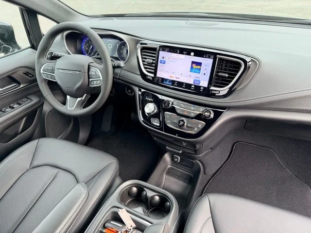 Nuevos CHRYSLER PACIFICA à Estados chez autogozo