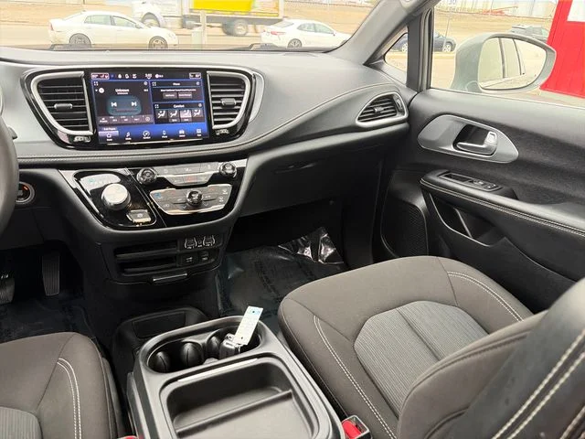 SEMINUEVOS CHRYSLER Pacifica a Estados en autogozo