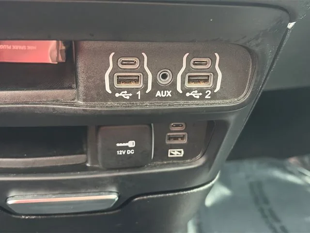 SEMINUEVOS CHRYSLER Pacifica a Estados en autogozo