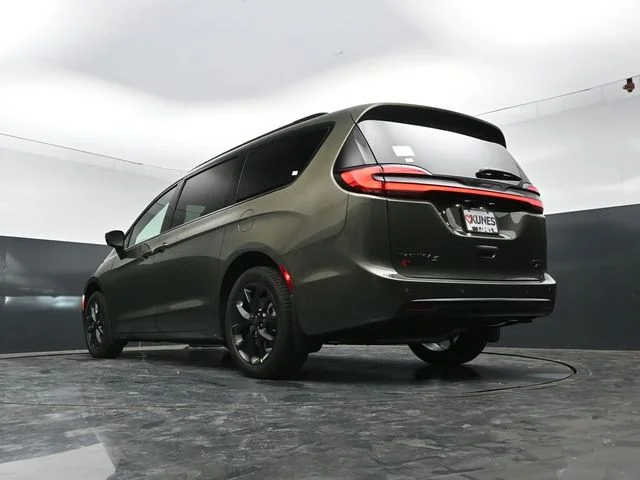 Nuevos CHRYSLER PACIFICA à Estados chez autogozo