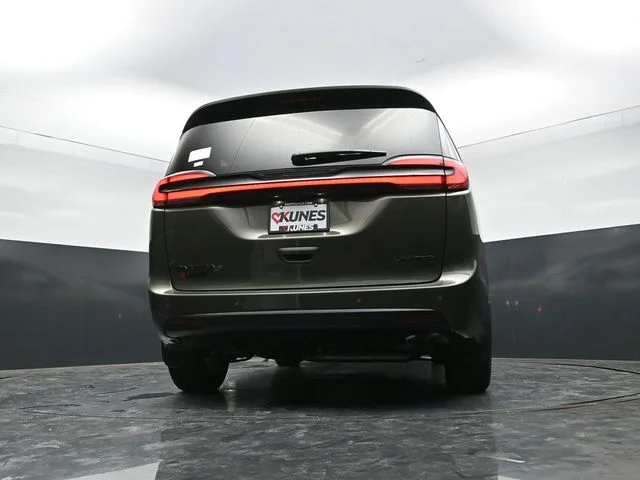 Nuevos CHRYSLER PACIFICA à Estados chez autogozo