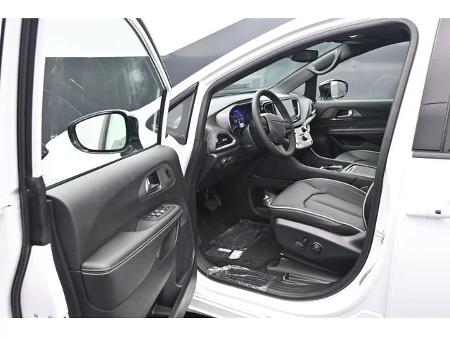 Nuevos CHRYSLER PACIFICA à Estados chez autogozo