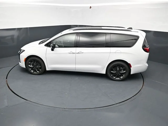 Nuevos CHRYSLER PACIFICA à Estados chez autogozo