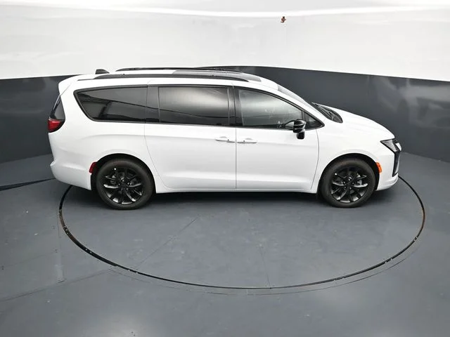 Nuevos CHRYSLER PACIFICA à Estados chez autogozo