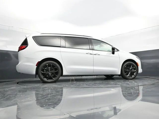 Nuevos CHRYSLER PACIFICA à Estados chez autogozo