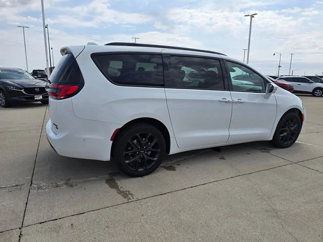 SEMINUEVOS CHRYSLER Pacifica a Estados en autogozo