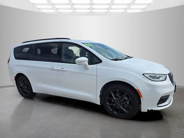 SEMINUEVOS CHRYSLER Pacifica a Estados en autogozo