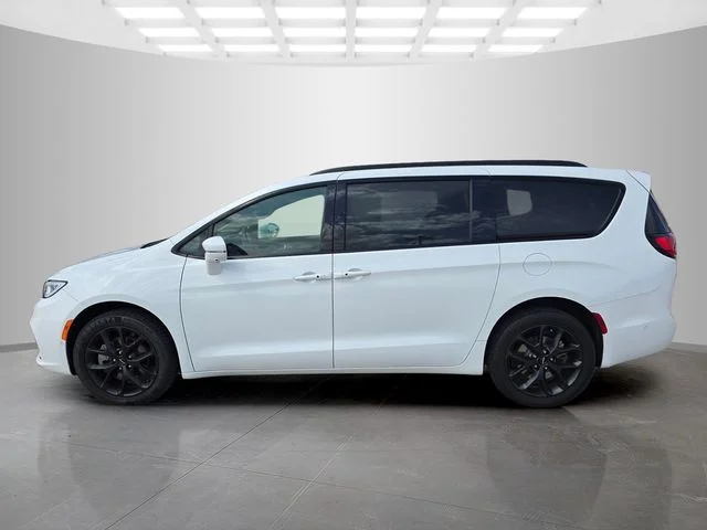 SEMINUEVOS CHRYSLER Pacifica a Estados en autogozo