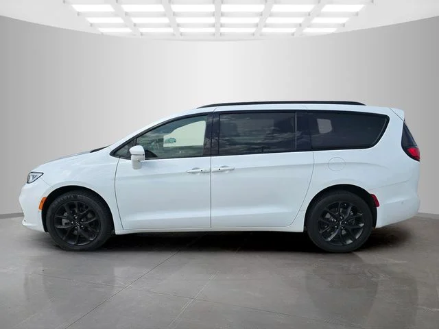 SEMINUEVOS CHRYSLER Pacifica a Estados en autogozo
