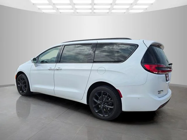 SEMINUEVOS CHRYSLER Pacifica a Estados en autogozo