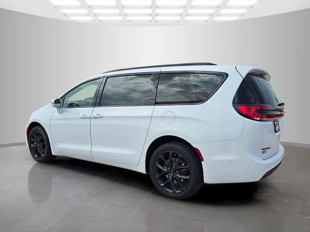 SEMINUEVOS CHRYSLER Pacifica a Estados en autogozo