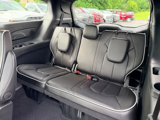 Nuevos CHRYSLER PACIFICA à Estados chez autogozo