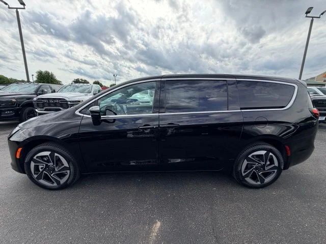 Nuevos CHRYSLER PACIFICA à Estados chez autogozo