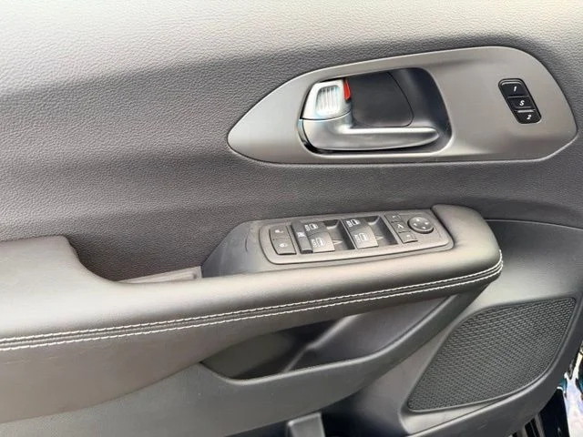 Nuevos CHRYSLER PACIFICA à Estados chez autogozo