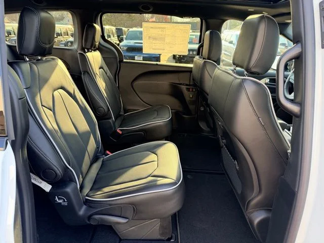 Nuevos CHRYSLER PACIFICA à Estados chez autogozo