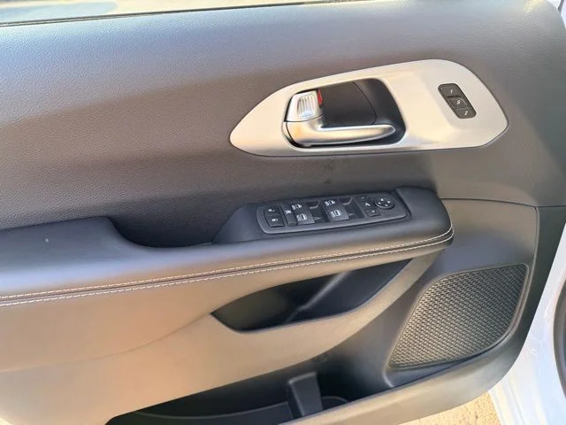 Nuevos CHRYSLER PACIFICA à Estados chez autogozo