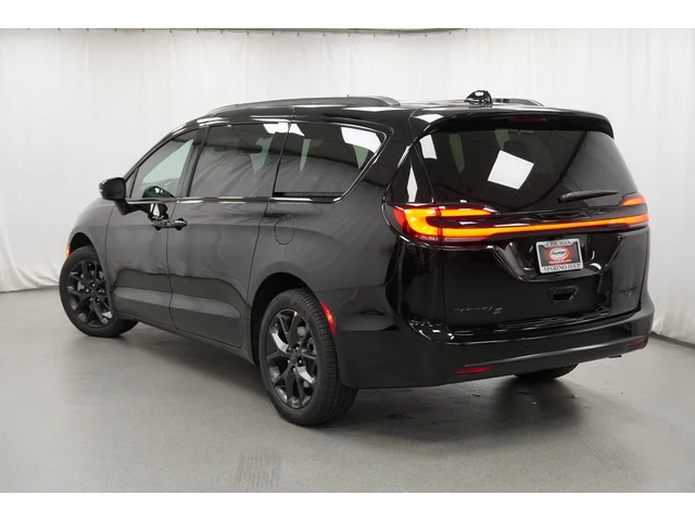Nuevos CHRYSLER PACIFICA à Estados chez autogozo
