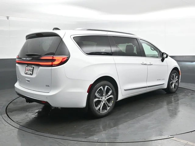 Nuevos CHRYSLER PACIFICA à Estados chez autogozo