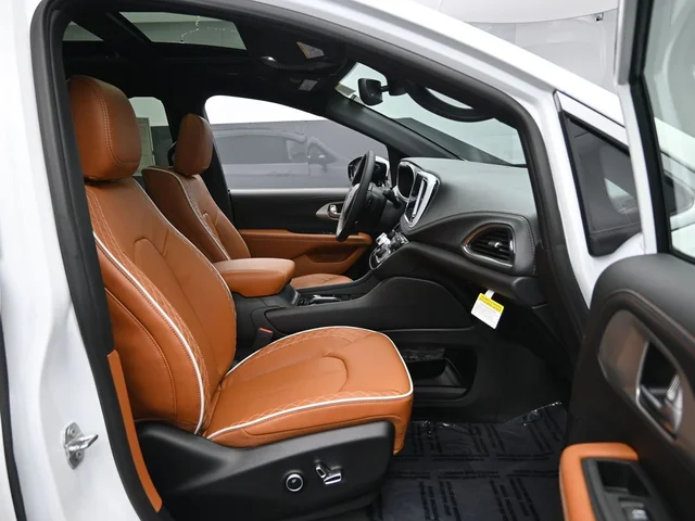 Nuevos CHRYSLER PACIFICA à Estados chez autogozo