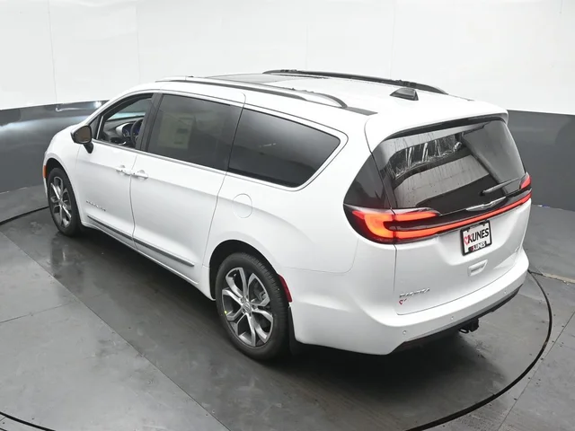 Nuevos CHRYSLER PACIFICA à Estados chez autogozo