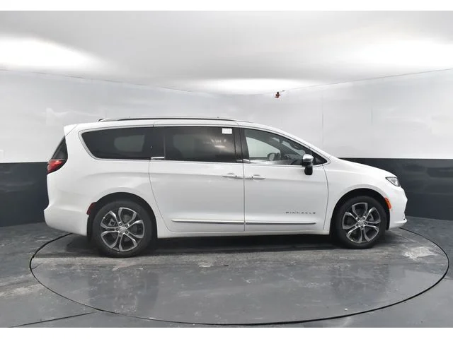 Nuevos CHRYSLER PACIFICA à Estados chez autogozo
