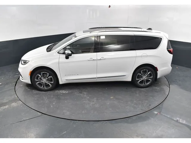Nuevos CHRYSLER PACIFICA à Estados chez autogozo