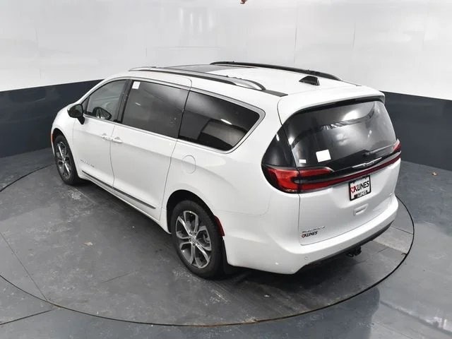 Nuevos CHRYSLER PACIFICA à Estados chez autogozo