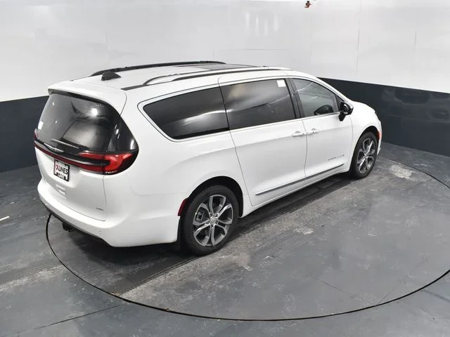 Nuevos CHRYSLER PACIFICA à Estados chez autogozo