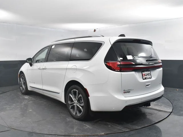 Nuevos CHRYSLER PACIFICA à Estados chez autogozo