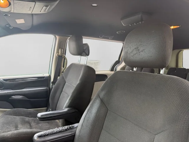 SEMINUEVOS DODGE Grand Caravan a Estados en autogozo