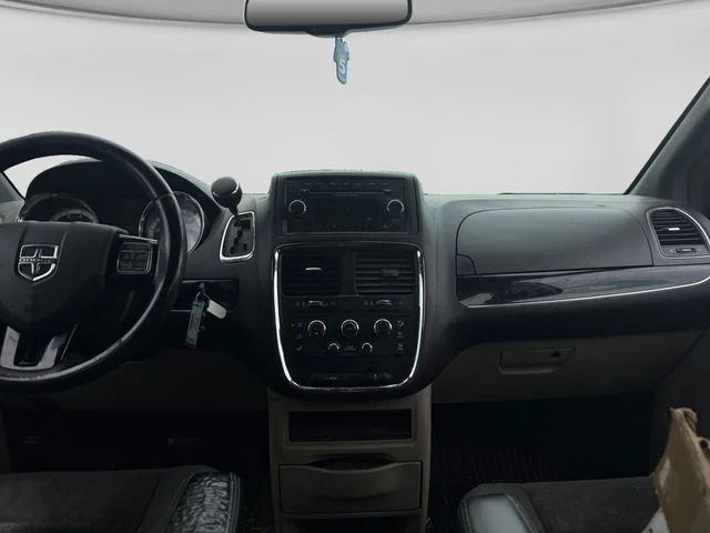 SEMINUEVOS DODGE Grand Caravan a Estados en autogozo