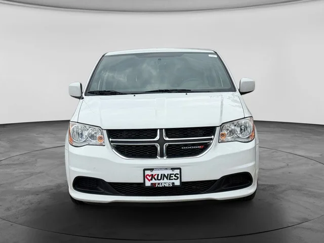 SEMINUEVOS DODGE Grand Caravan a Estados en autogozo